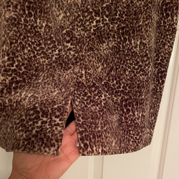 Velvety leopard print skirt - Picture 5 of 7